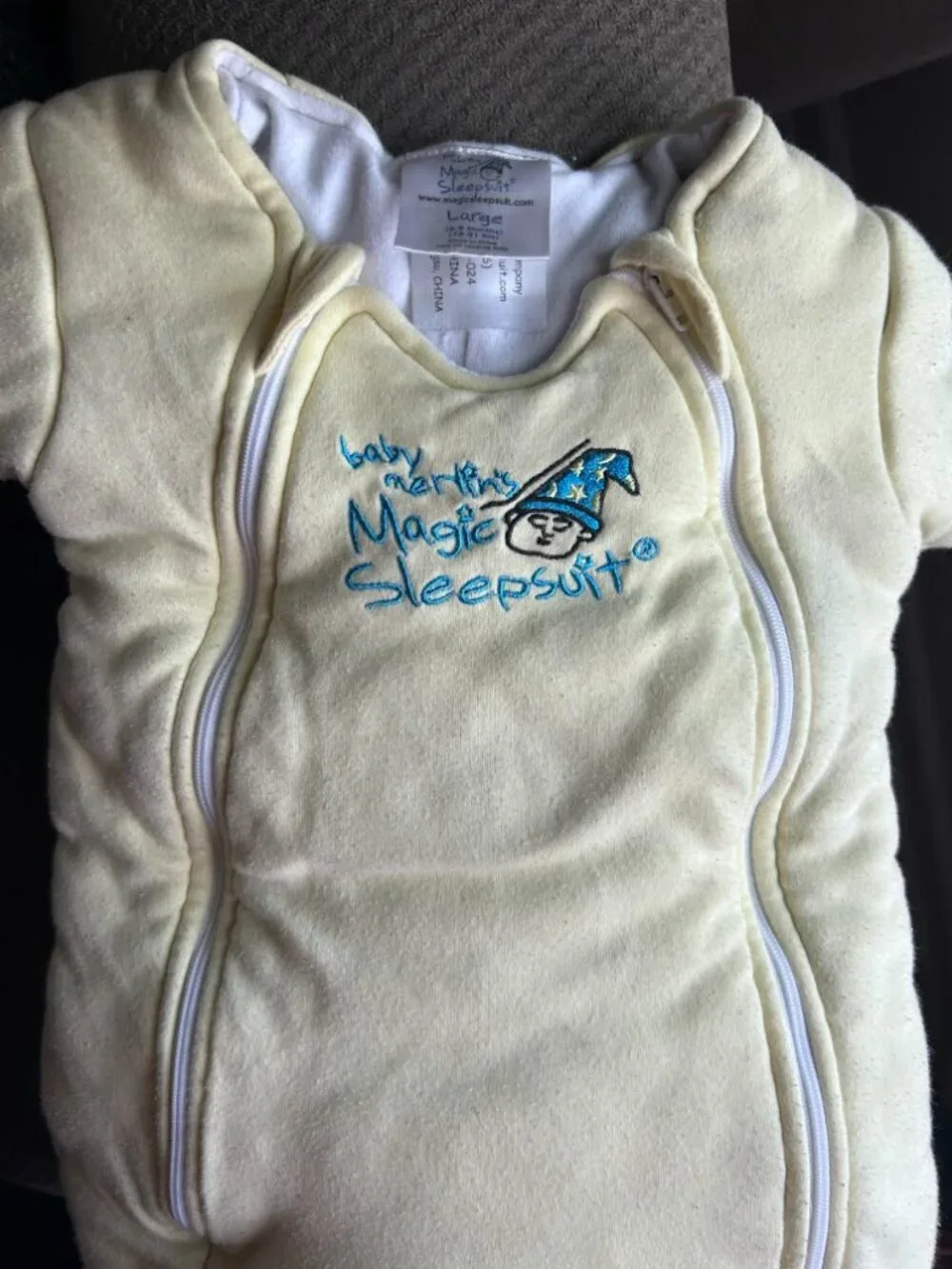 LOT OF 3 MERLINS MAGIC SLEEPSUITS FOR BABY - 2 SMALL 1 LARGE GUC